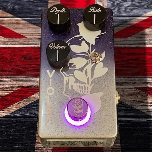 Flattley Boutique Effects Pedals Guitar Platinum Range - Violet Tremolo Pedal