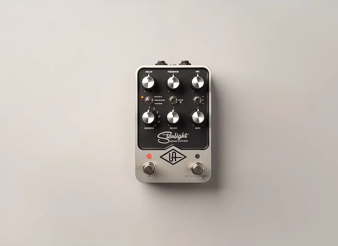 Universal Audio STARLIGHT Echo Station Stereo Delay Pedal